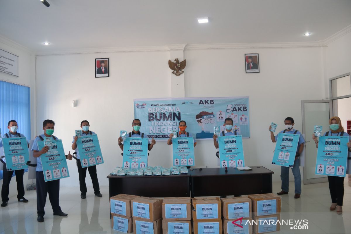 PT Semen Padang bersama 41 BUMN di Sumbar salurkan 10 ribu masker untuk masyarakat
