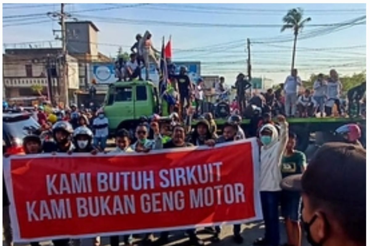 Sejumlah pemuda di Kota Makassar tuntut adanya sirkuit cegah balapan liar
