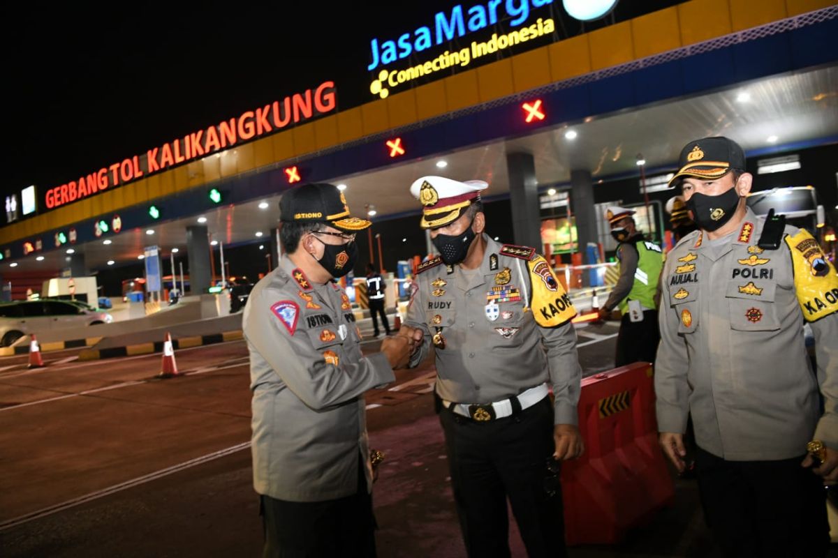 Kakorlantas: Arus kendaraan "long weekend" ke Jateng masih landai