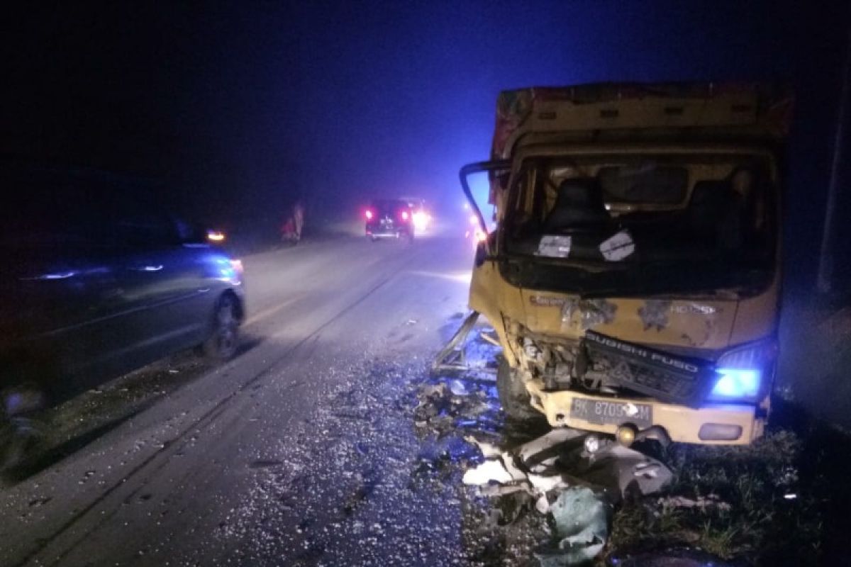 Satu tewas, dua luka berat tabrakan dua mobil di Simalungun