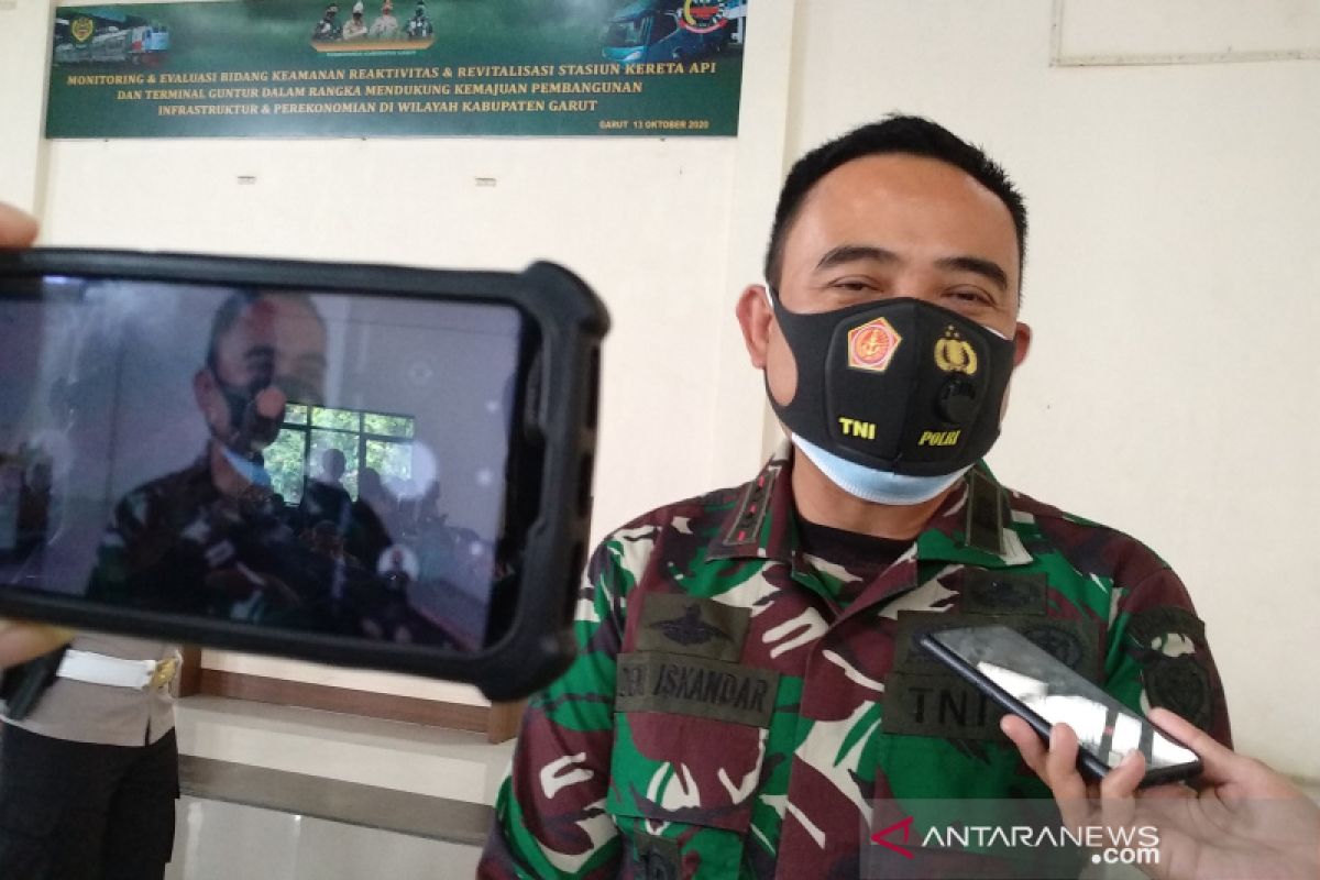 305 prajurit TNI disiagakan di objek wisata Garut selama libur panjang
