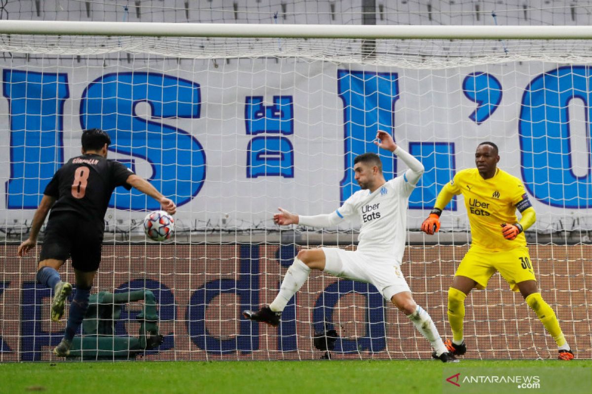 Manchester City mencukur Marseille tiga gol tanpa balas