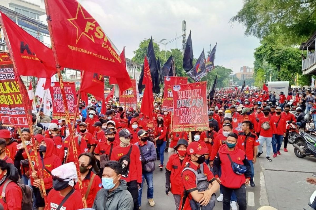 Buruh: Jangan jadikan COVID-19 sebagai alasan tidak naikkan UMK 2021