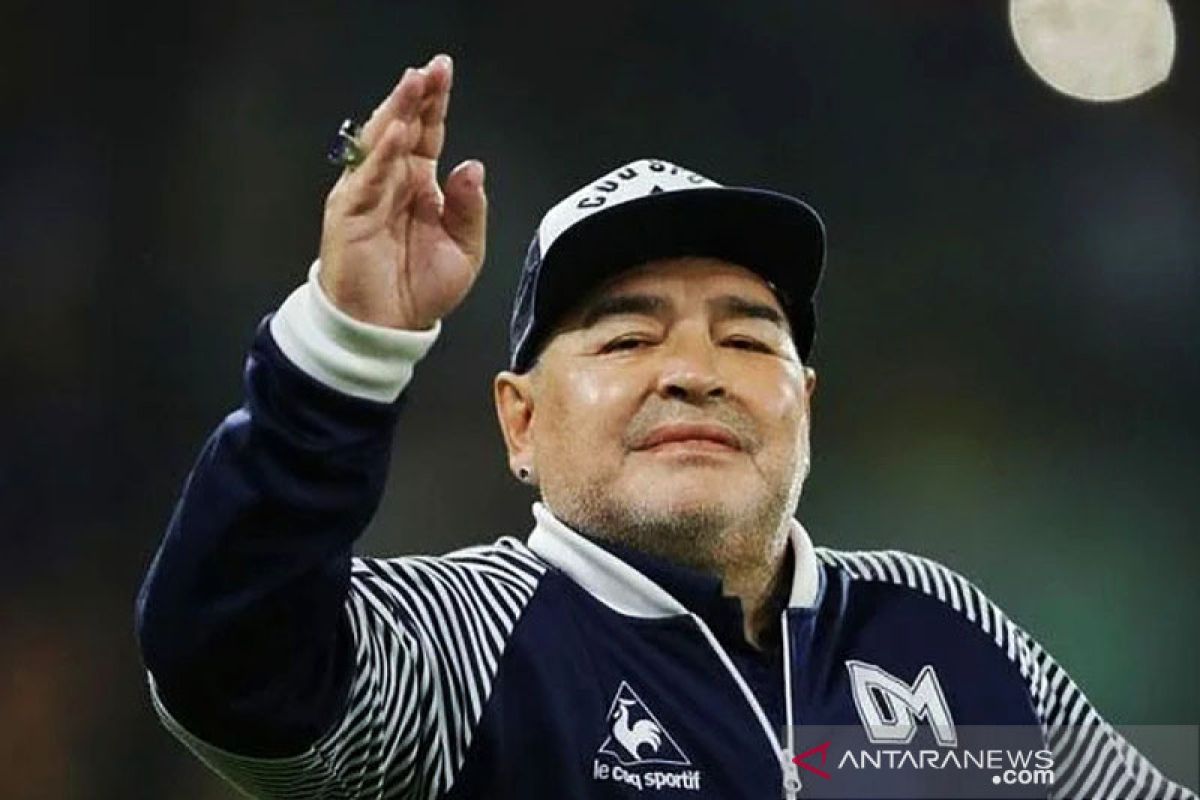 Takut terpapar COVID-19, Maradona lakukan isolasi mandiri