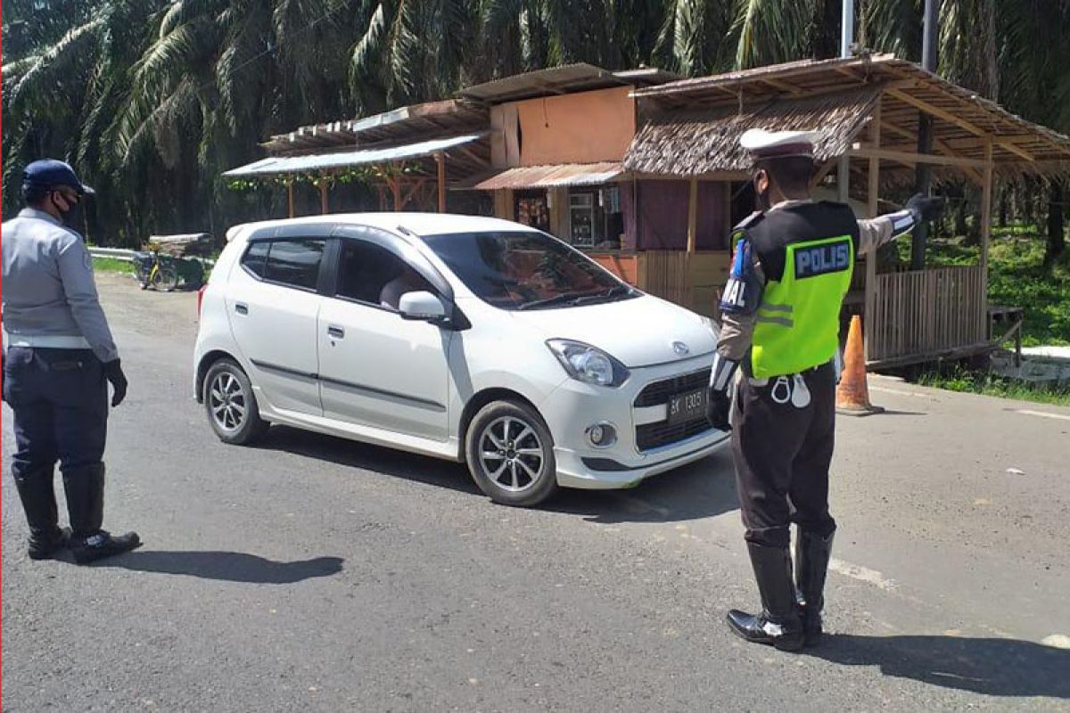 Polda: 844 kendaraan bermotor keluar Aceh saat libur panjang