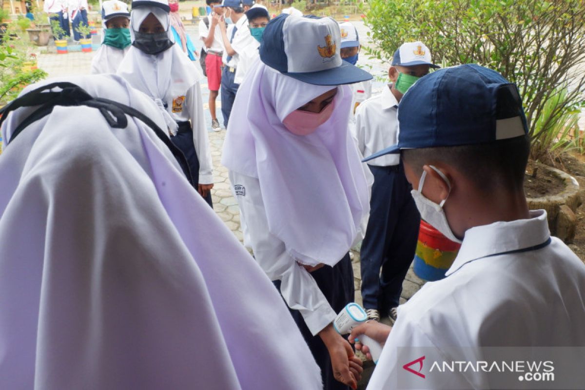 Gugus Tugas minta sekolah di Kepri kembali belajar dari rumah