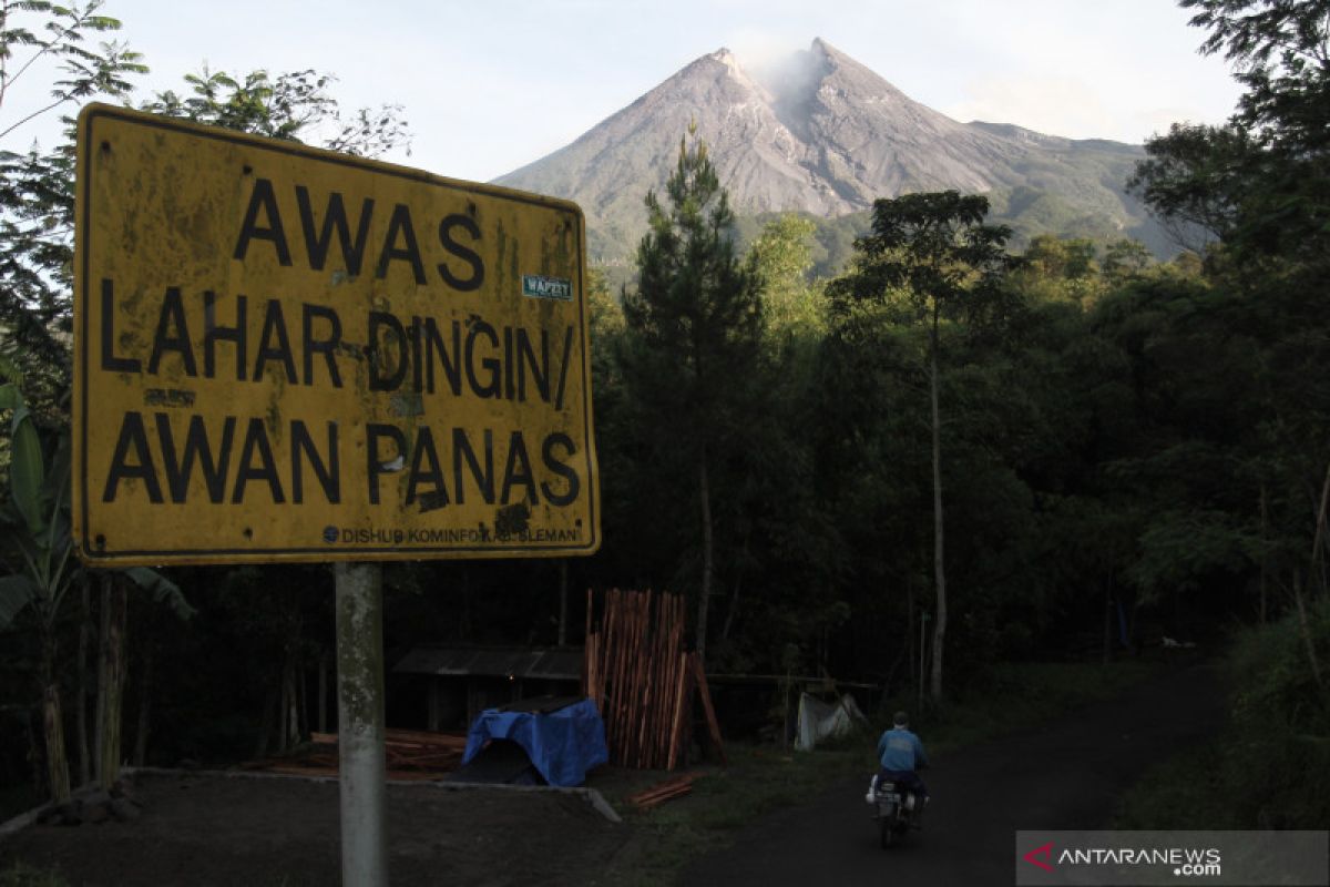 Gunung Merapi alami 26 kali gempa guguran hari ini
