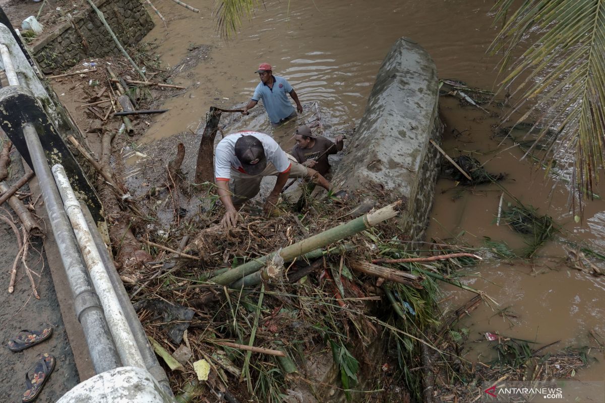 Banjir di sejumlah wilayah Banyumas berangsur surut