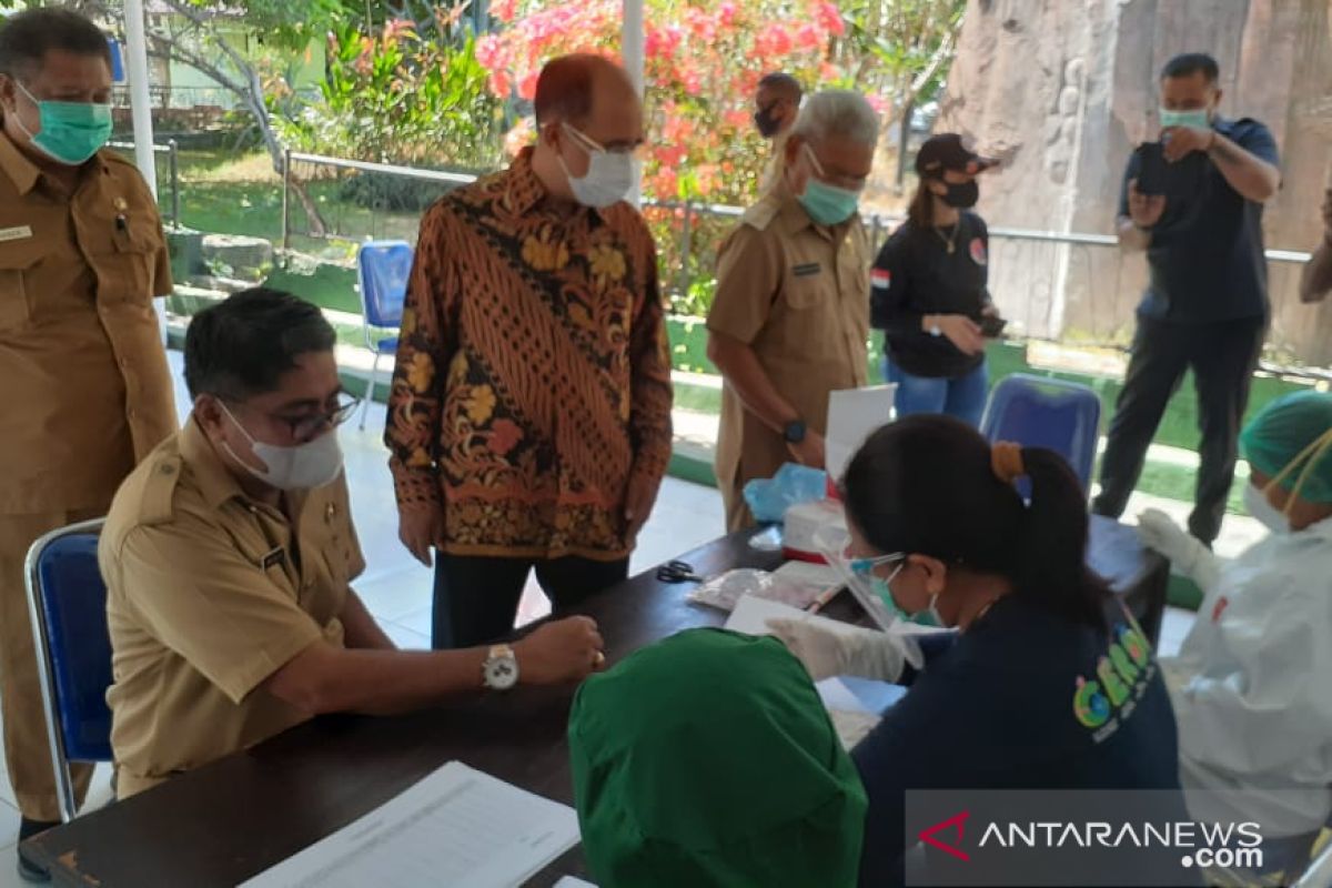 Artikel - Mencegah penyebaran COVID-19 dari klaster perkantoran di Kota Kupang