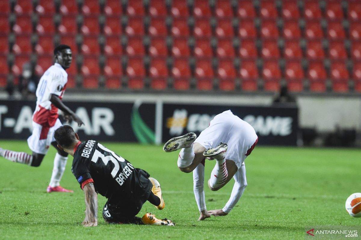 10 pemain Leverkusen telan  kekalahan di kandang Slavia Praha