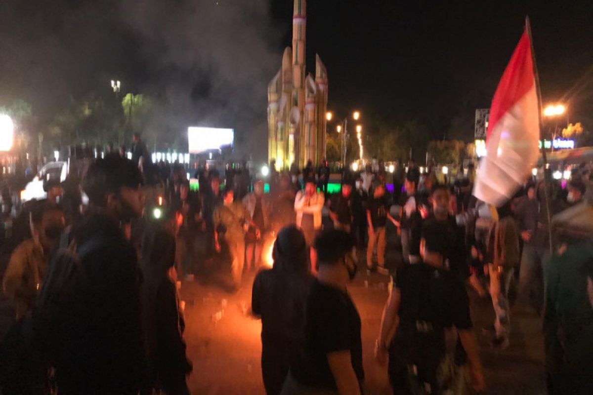 Mahasiswa kecam tindakan represif kepolisian saat pengamanan demo di Pontianak