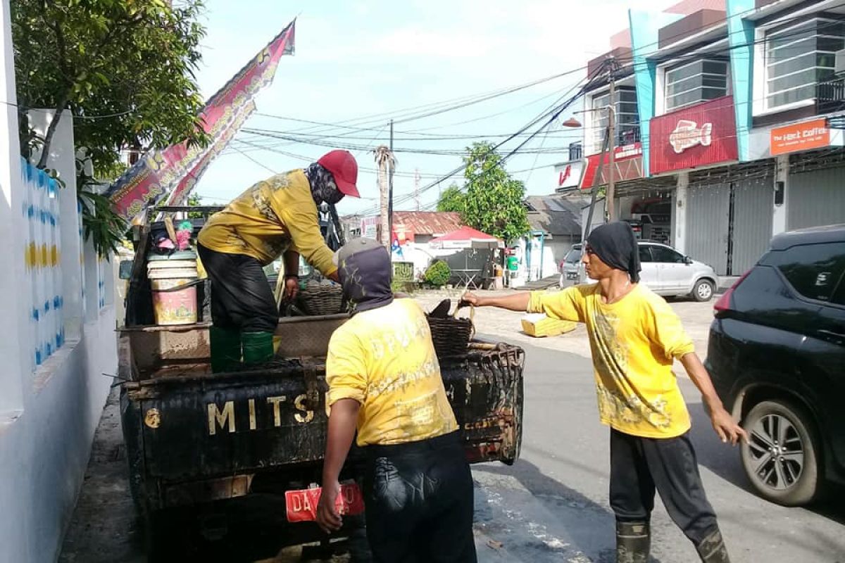 Pasukan Turbo Dinas PUPR, komitmen jaga kebersihan sungai dan drainase