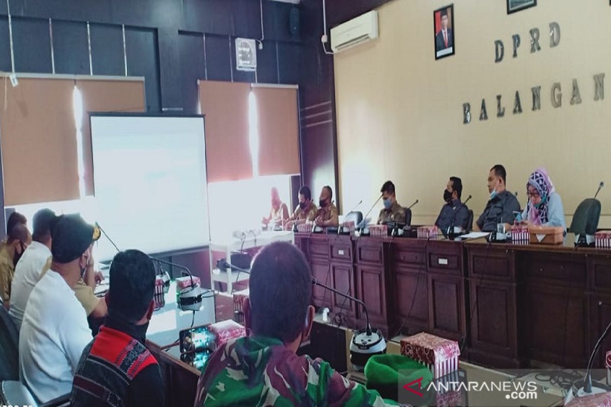 DPRD imbau masyarakat tempuh jalur hukum terkait permasalahan lahan