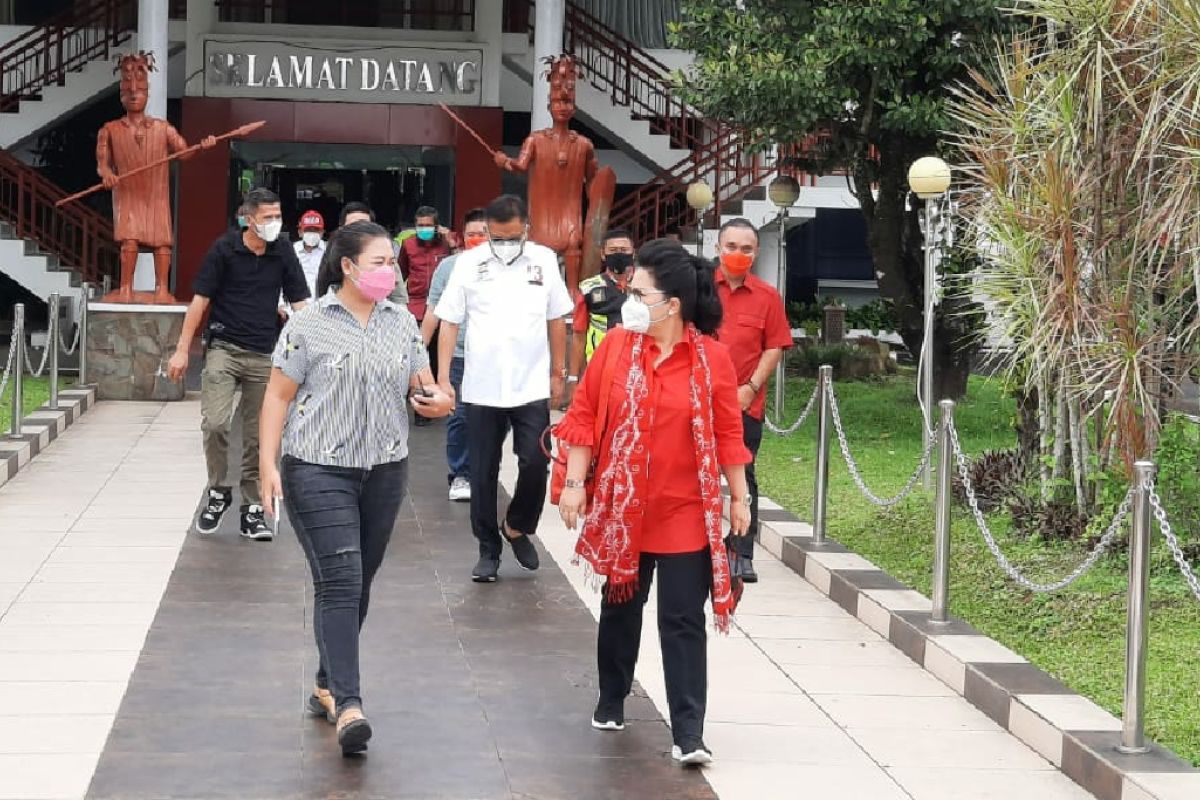 Solid bergerak, Rita Tamuntuan dukung penuh kunjungan Olly Dondokambey di Sangihe-Sitaro
