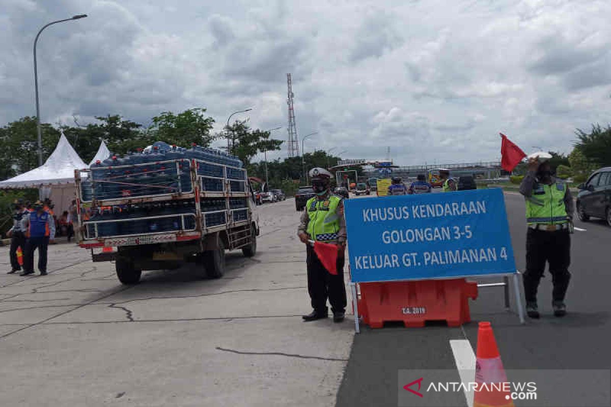 Kendaraan berat dialihkan ke jalur arteri Cirebon selama arus balik