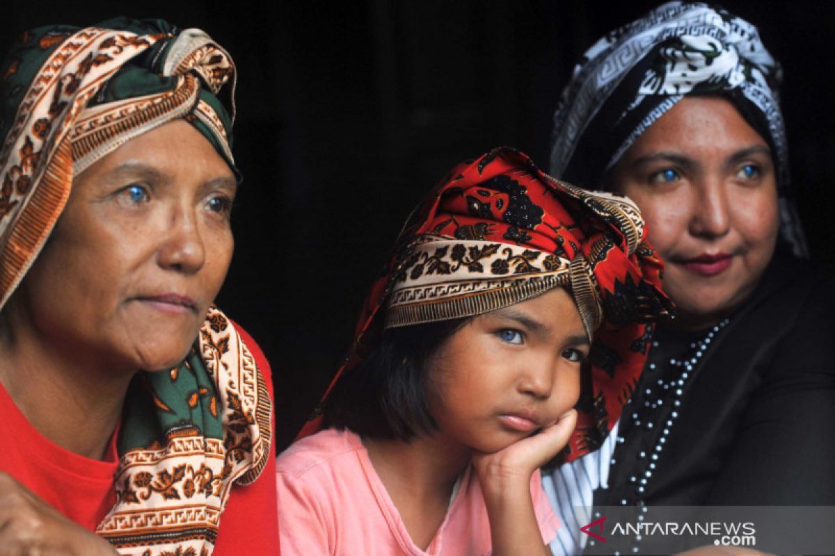 Kisah orang-orang bermata biru dari Ranah Minang