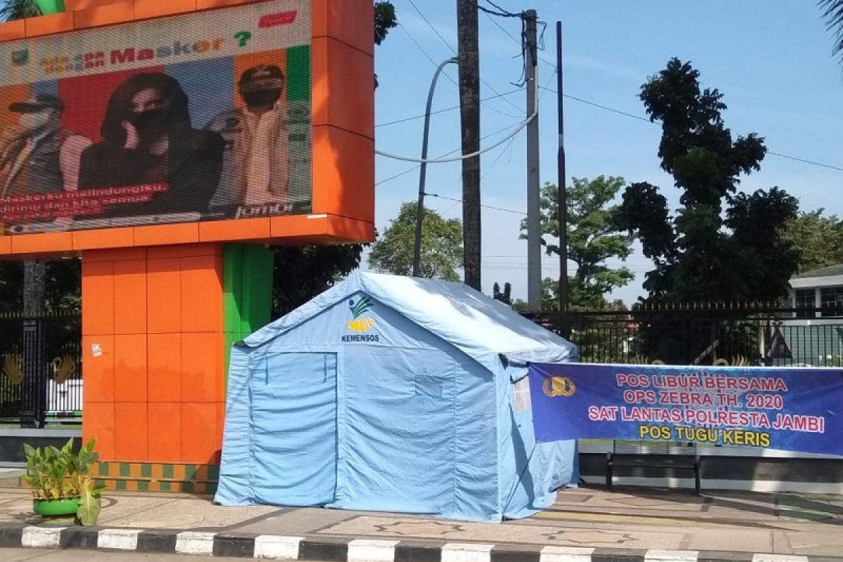 Posko Libur Bersama di Tugu Keris