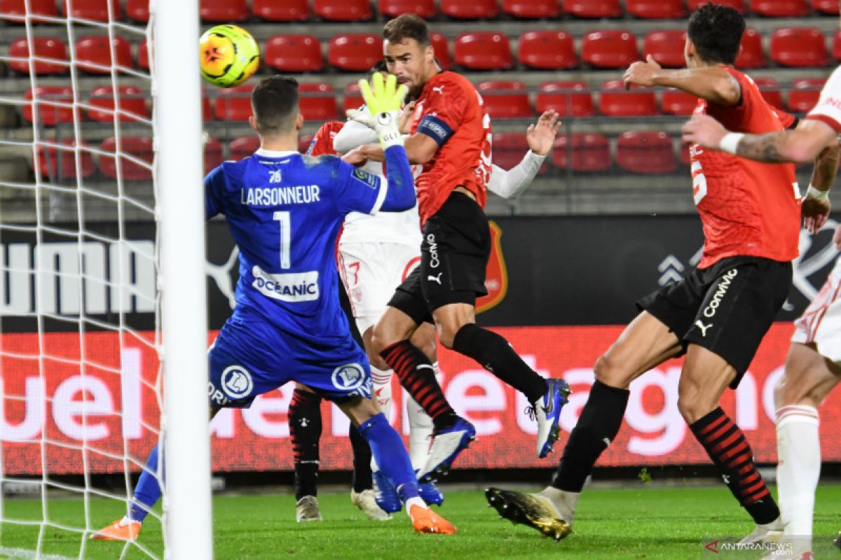 Rennes kembali ke jalur kemenangan usai mengatasi Brest 2-1