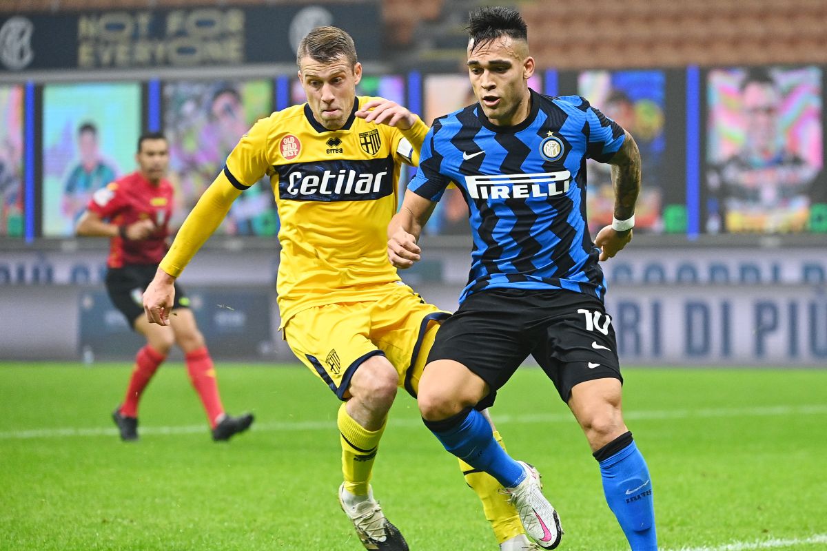 Inter bangkit dari tertinggal  dua gol untuk tahan imbang Parma 2-2