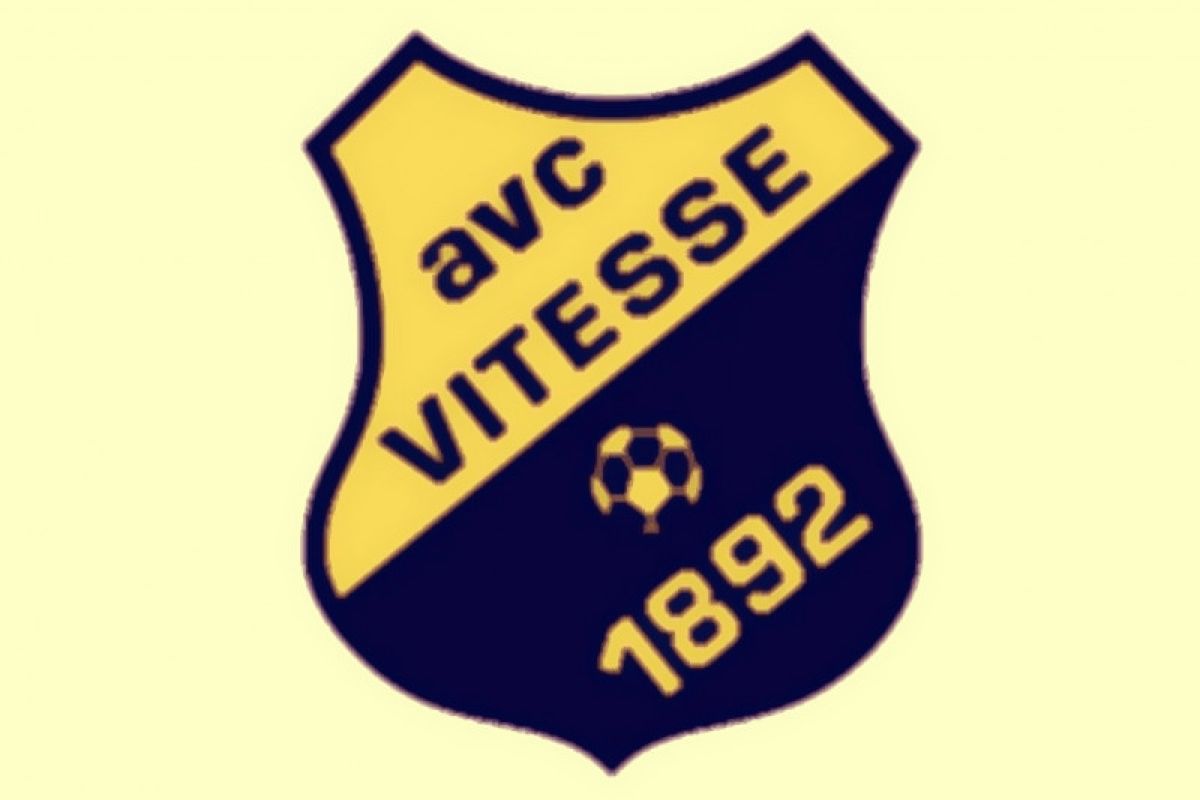 Vitesse membungkam Heracles 2-0