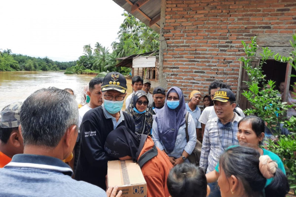 3.988 KK terdampak banjir Sungai Batang Kambang
