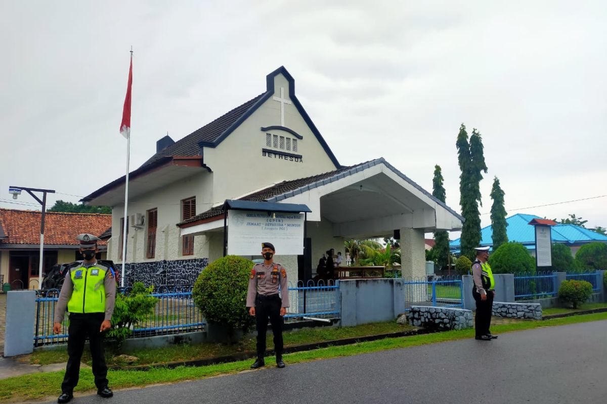 Polisi Bangka Barat pantau penerapan protokol kesehatan rumah ibadah