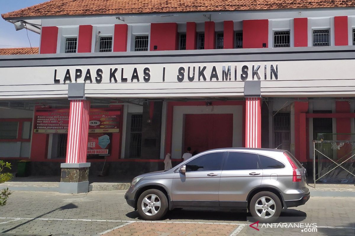 Masa tahanan habis, terdakwa korupsi RTH Bandung bebas dari lapas