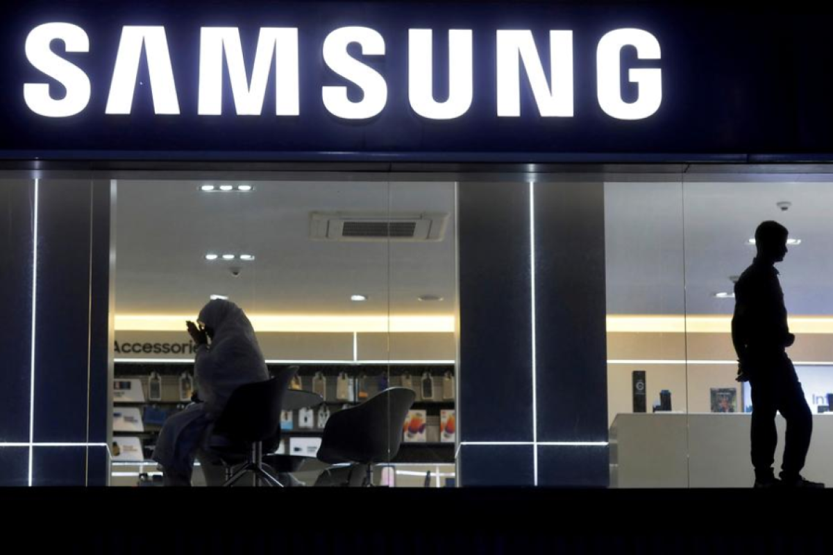 Samsung luncurkan lebih awal ponsel andalan untuk saingi Huawei