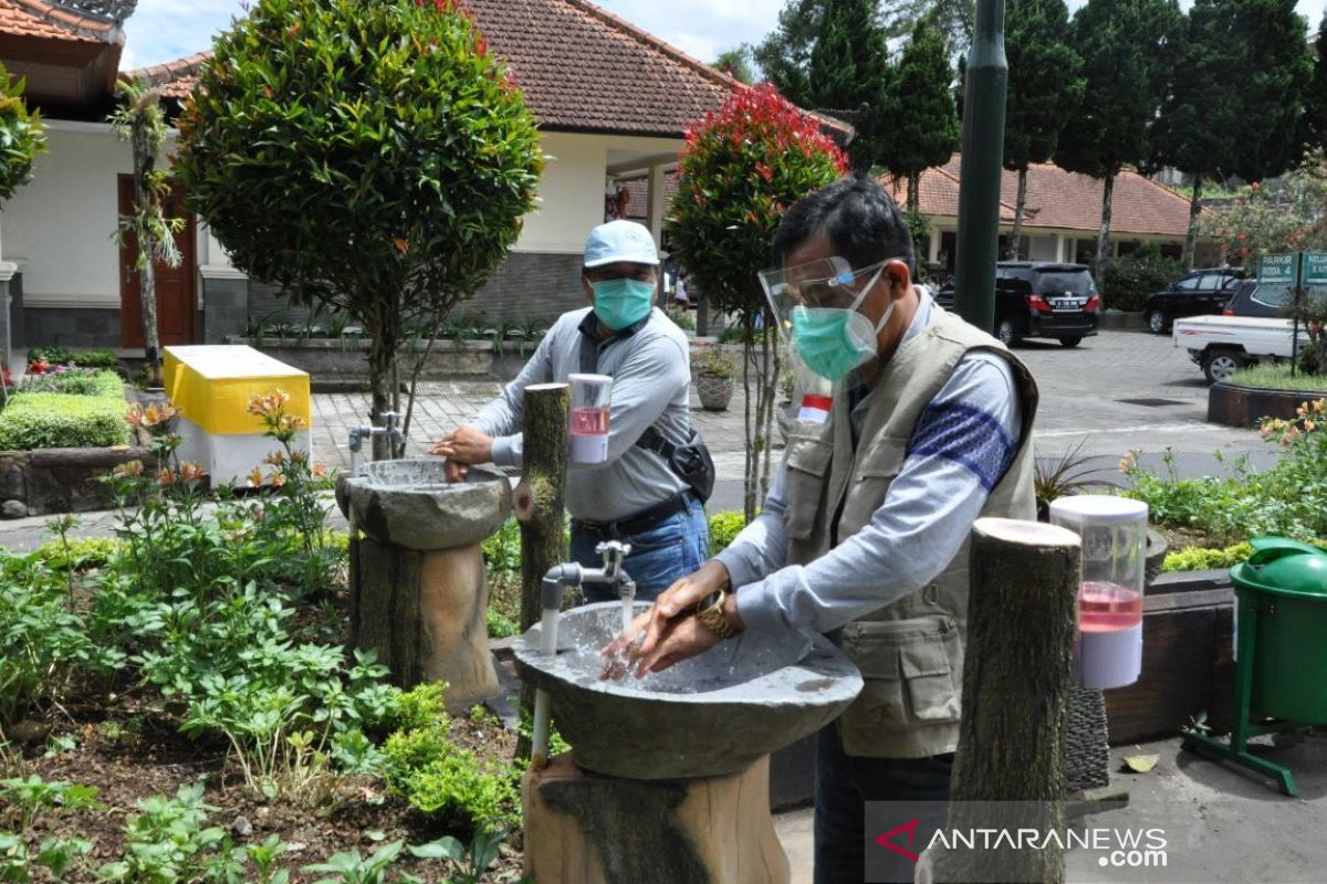 Pemkab Tabanan pantau penerapan protokol kesehatan di beberapa DTW