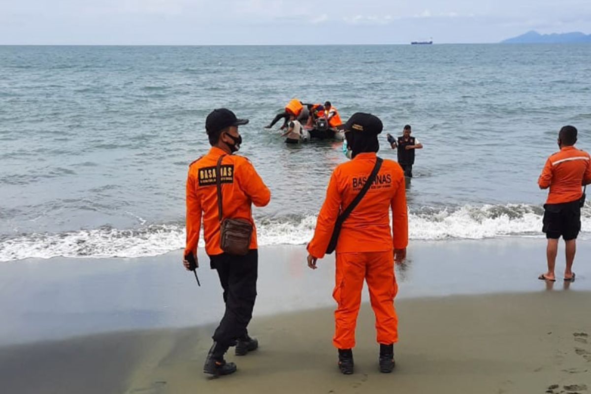 Tim SAR  masih cari nelayan hilang di sekitar Pantai Syiah Kuala Aceh