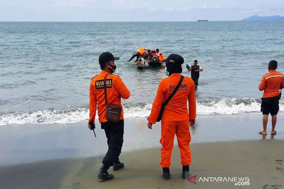 Pencarian hari ketiga, nelayan hilang di Pantai Syiah Kuala belum ditemukan