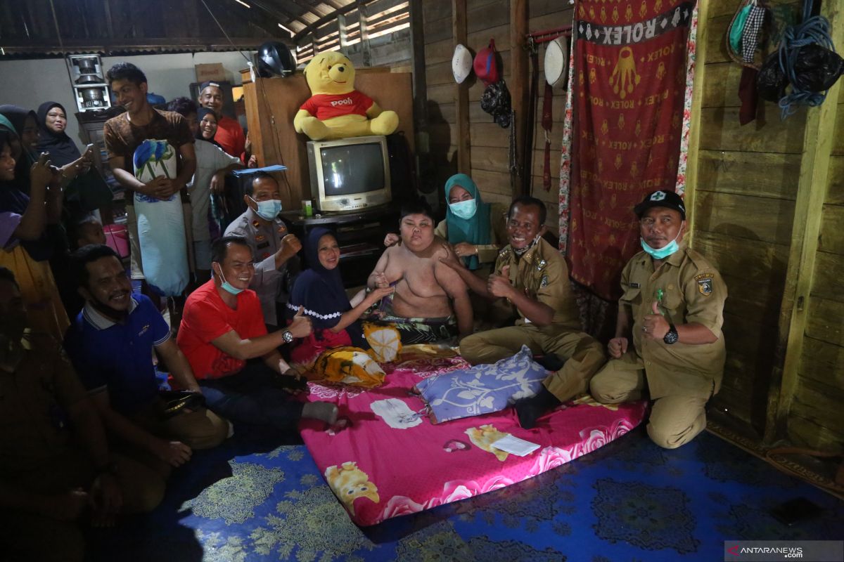 Bupati semangati bocah Desa Kuringkit penderita obesitas