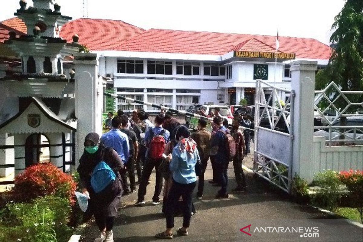 Puluhan peserta sanggah tidak memenuhi syarat CPNS Kejati Bengkulu