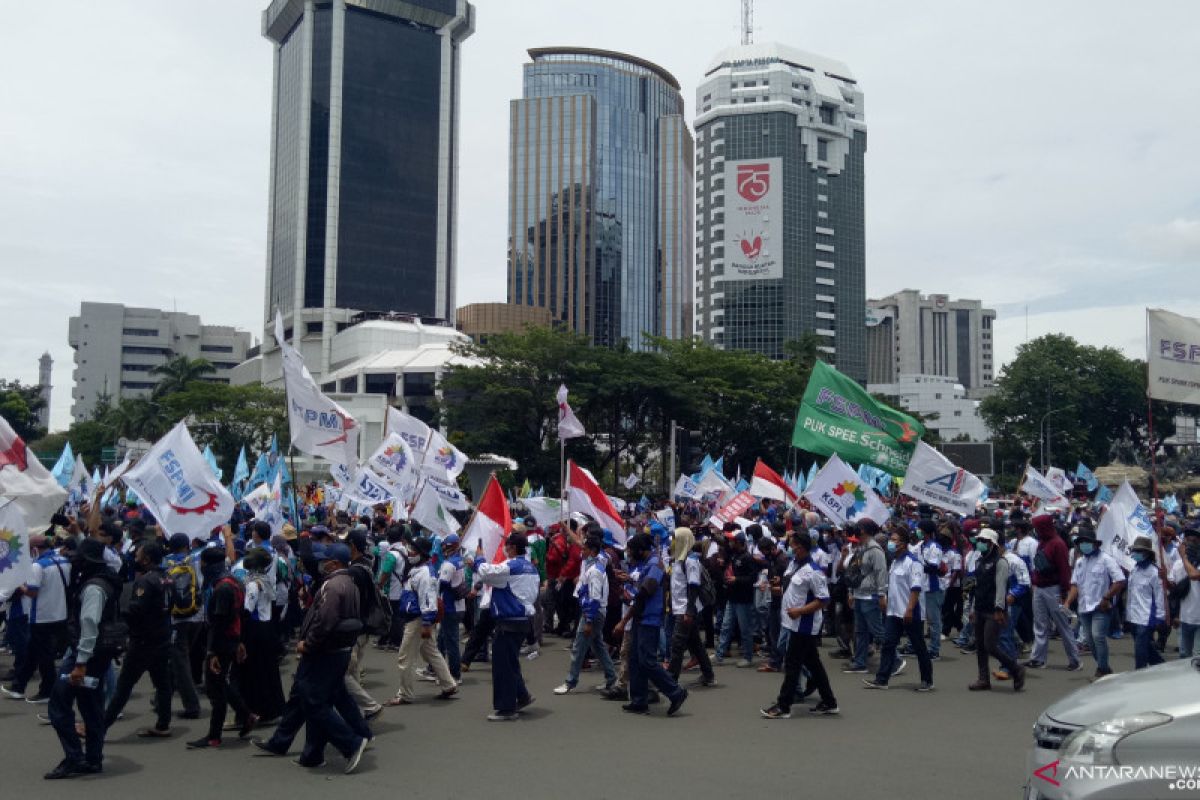 Polda Metro turunkan 7.766 personel amankan unjuk rasa pada Senin