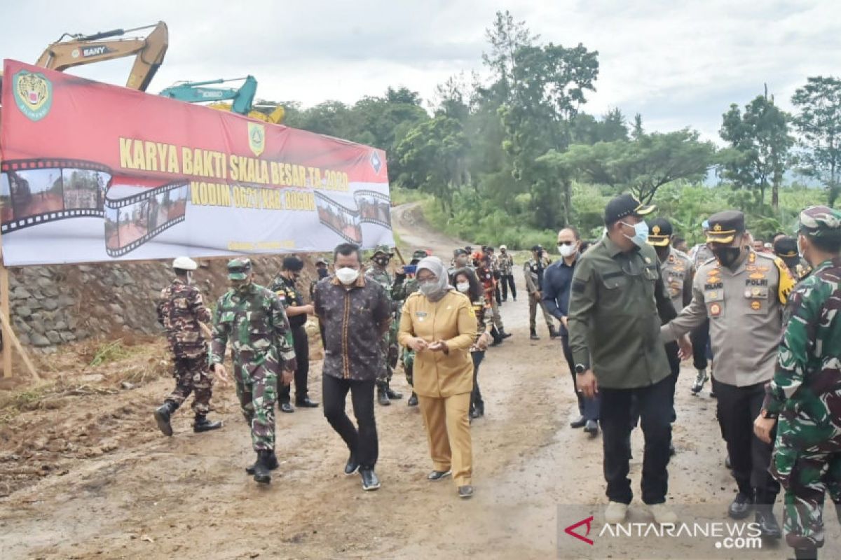 Ade Yasin sebut Jalur Puncak Dua bangkitkan ekonomi di lima wilayah Bogor