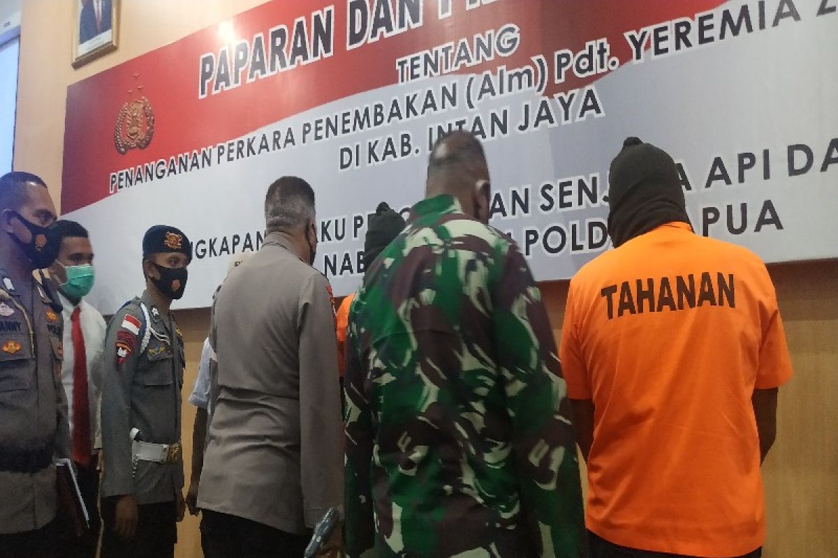 Tiga orang ditetapkan jadi tersangka kasus jual beli senjata api