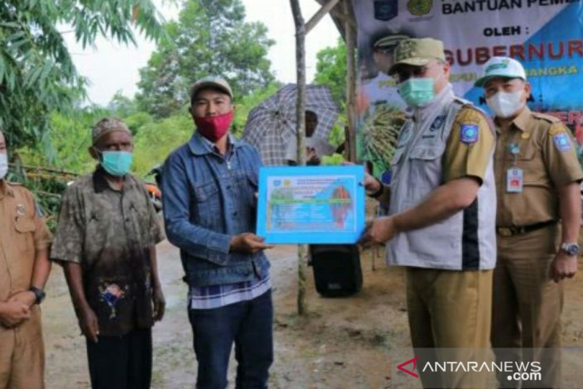 Kelompok tani Desa Tanjung Gunung dapatkan bantuan bibit bawang