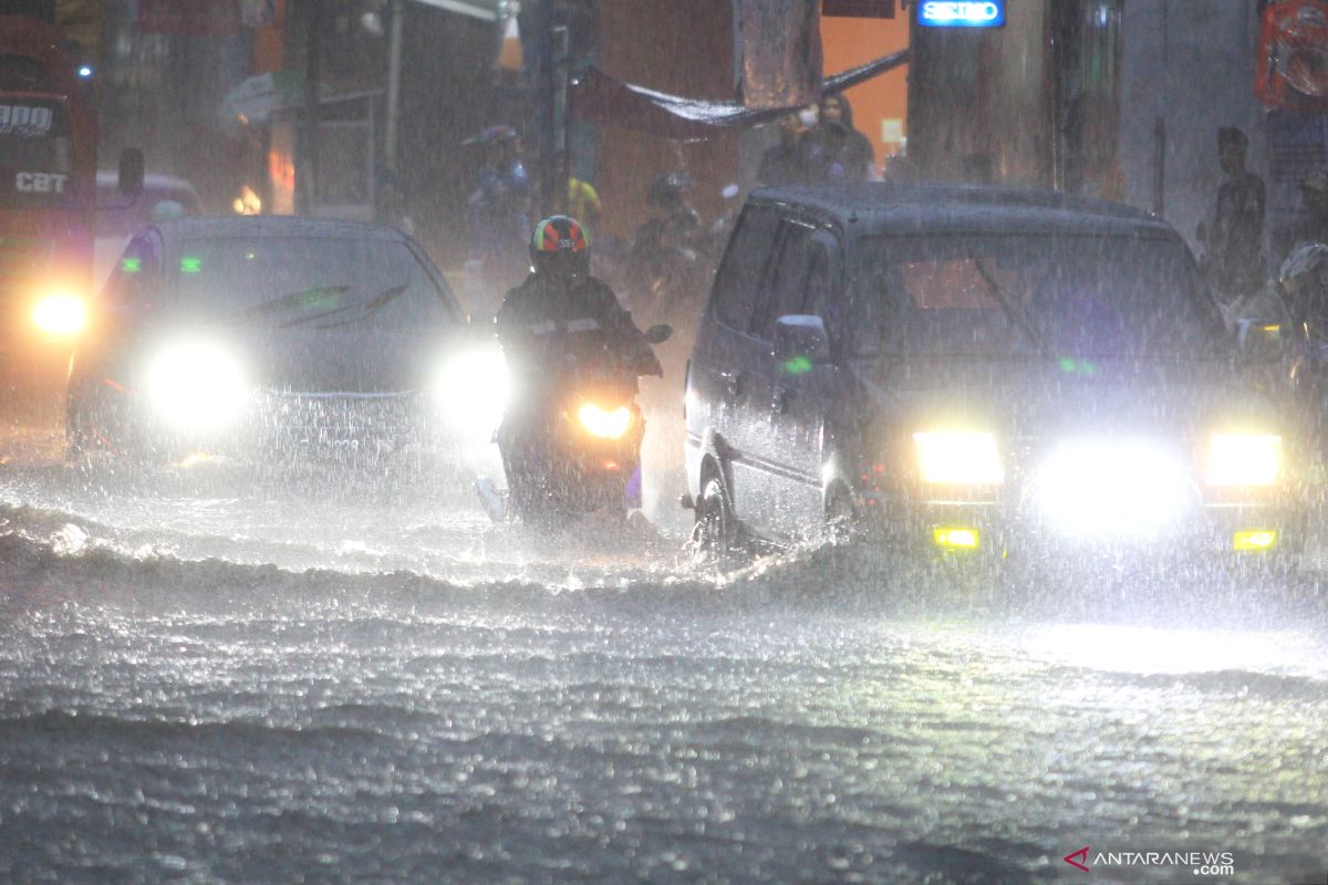 Berkah di tengah ancaman La Nina