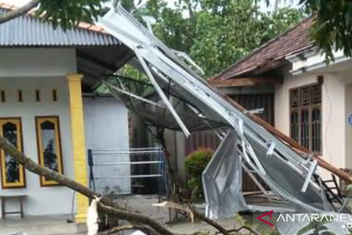 BPBD Bangka: Tujuh rumah warga rusak berat akibat puting beliung