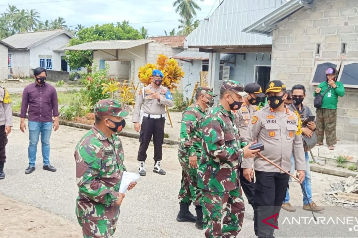 Forkopimda Bangka salurkan bantuan asbes untuk atap rumah korban puting beliung