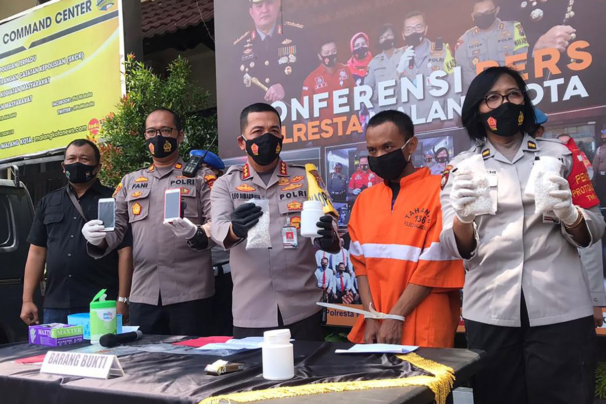 Kurir narkoba diciduk, 3.000 pil koplo disita Polresta Malang Kota