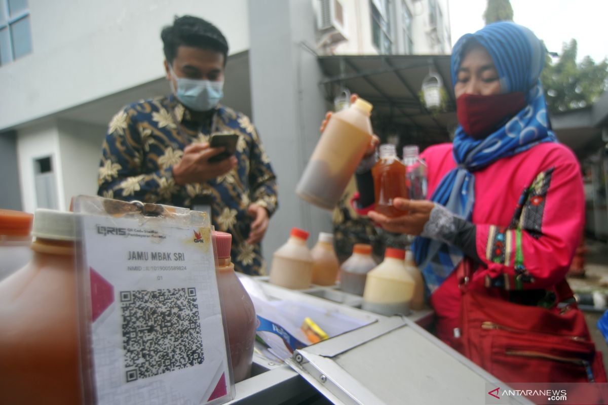 BI targets 400,000 new QRIS users in West Sumatra