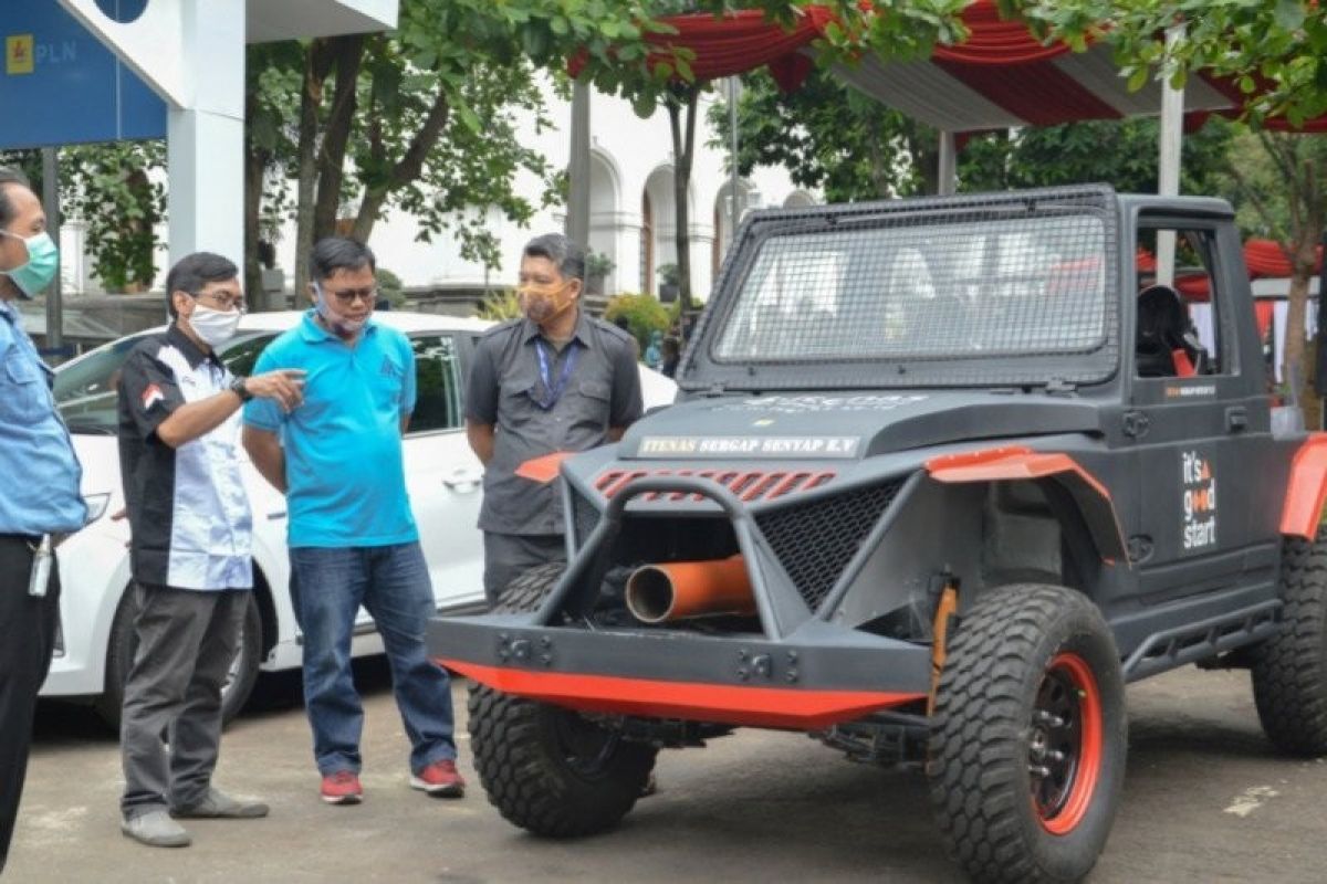 Institut Teknologi Nasional kembangkan mobil listrik untuk militer