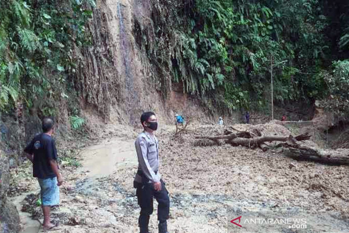 Longsor terjadi di kawasan Batu Lubang Sibolga