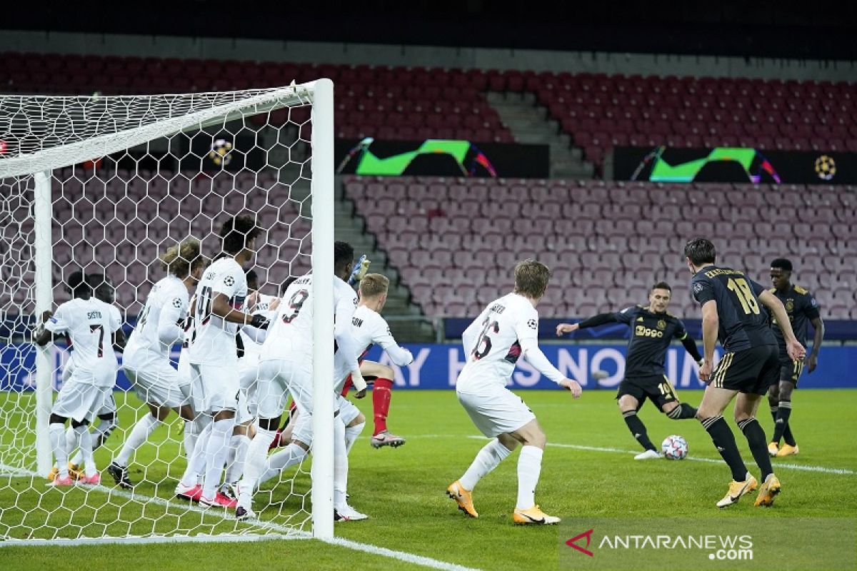 Liga Champions, Dusan Tadic cemerlang bawa Ajax menang 2-1 atas Midtjylland