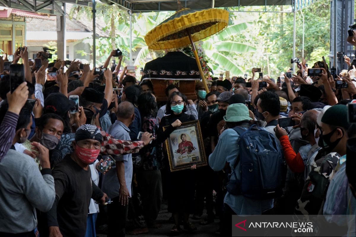 Kota Yogyakarta kehilangan ikon seni wayang kulit Ki Seno Nugroho