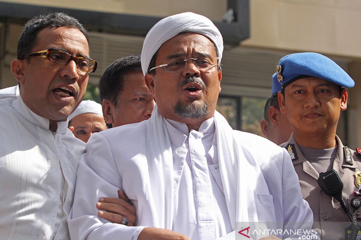 Masyarakat diimbau tidak bergerombol saat kedatangan Habib Rizieq