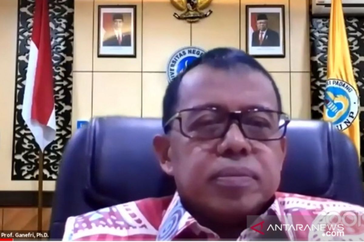 Jurusan seni rupa dan desain UNP gelar webinar dan pameran nasional