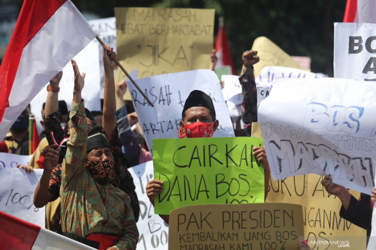 MPR ingatkan kepala sekolah transparan gunakan dana BOS