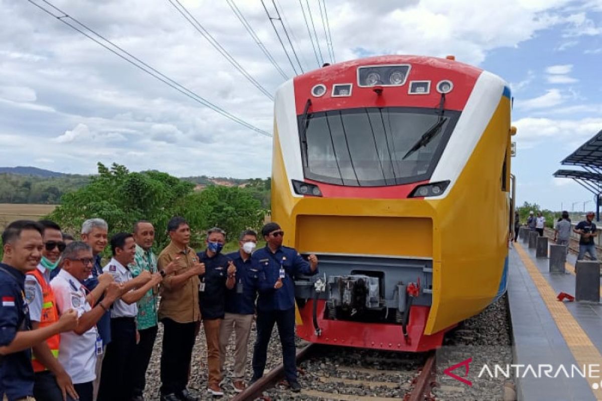 Gubernur Sulsel optimistis proyek kereta api Makassar-Parepare rampung 2021